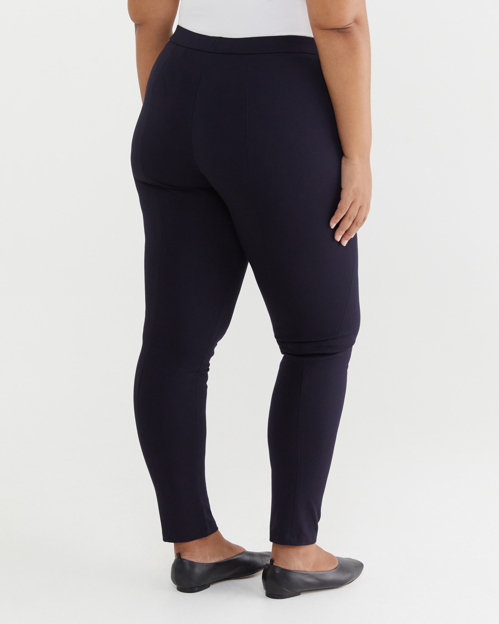 Esme Ponte Pant in NAVY
