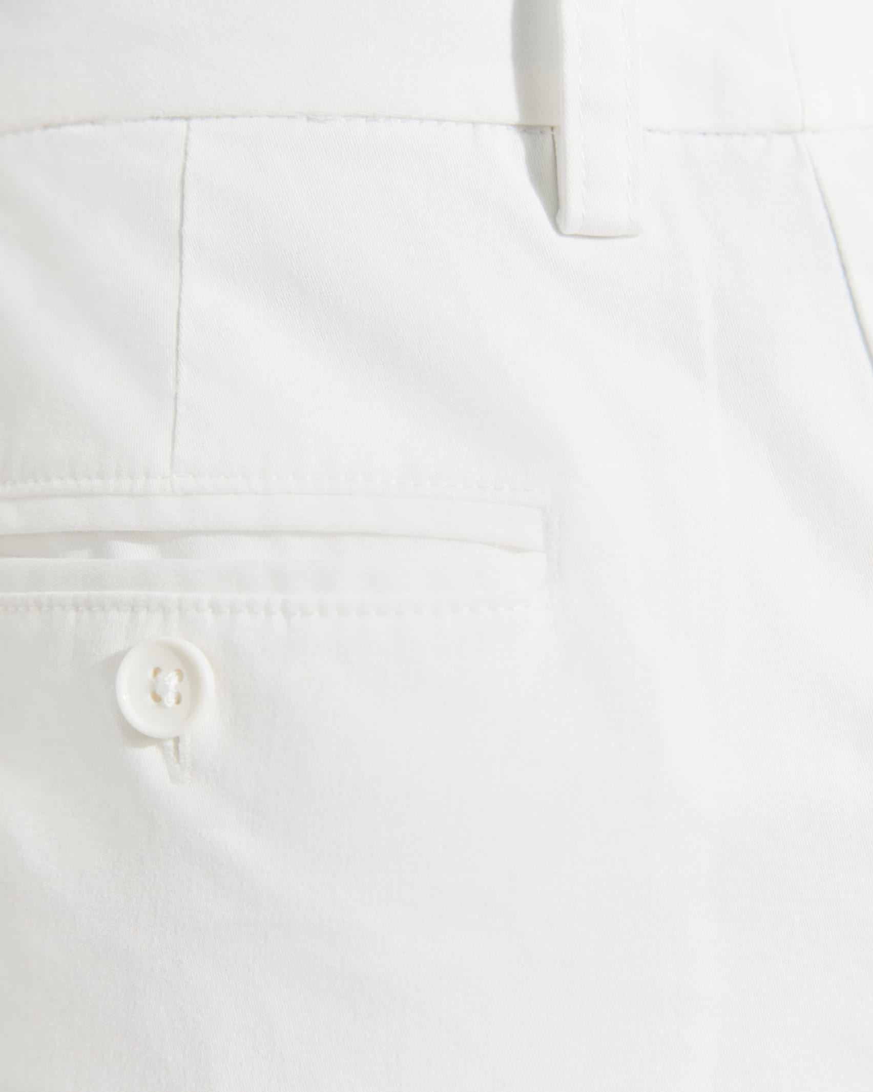 Laura Relaxed Chino in WHITE