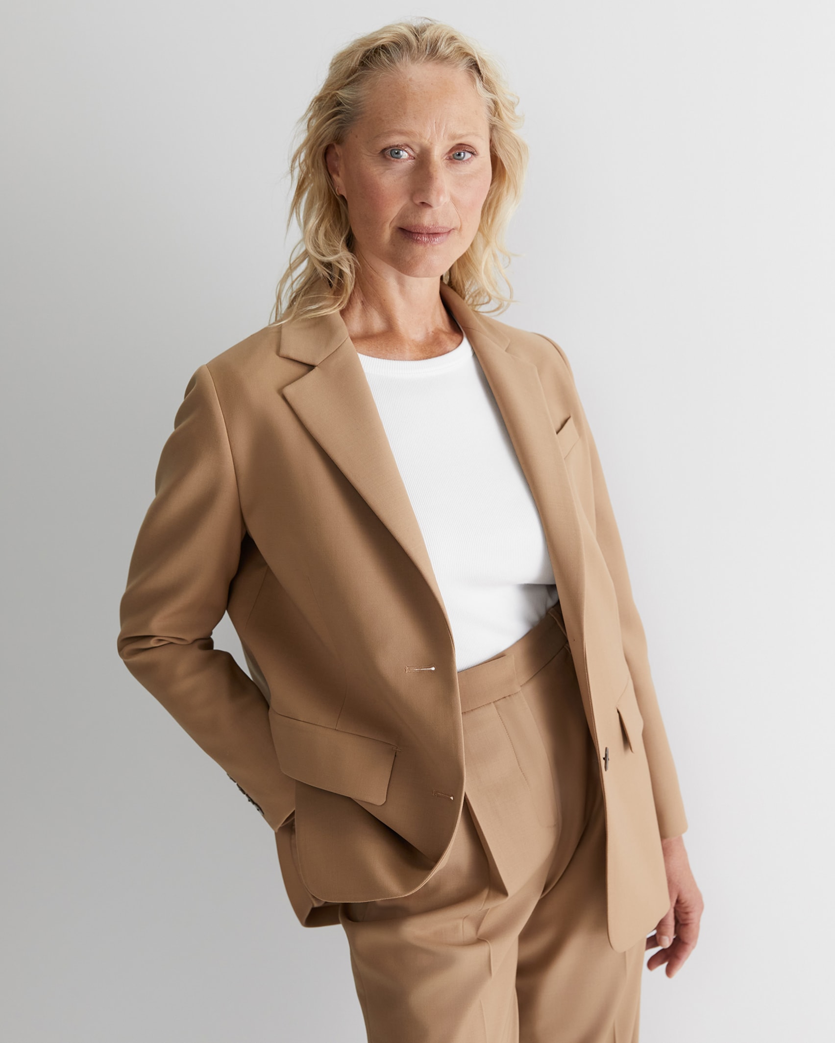 Bianca Relaxed Blazer in CAMEL