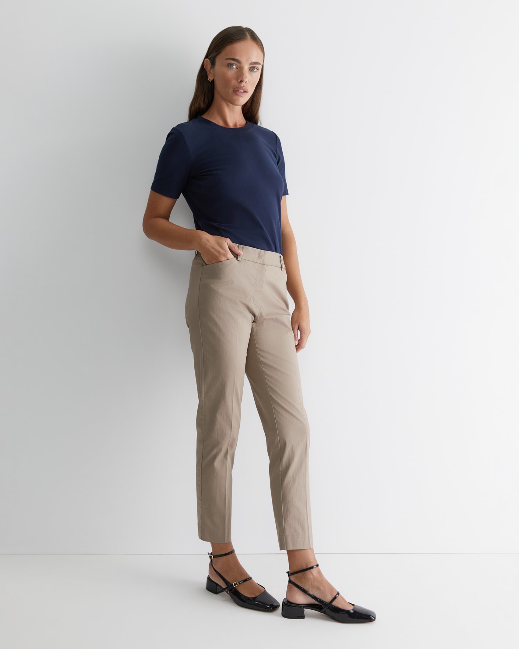 Evie Capri in CAPPUCCINO