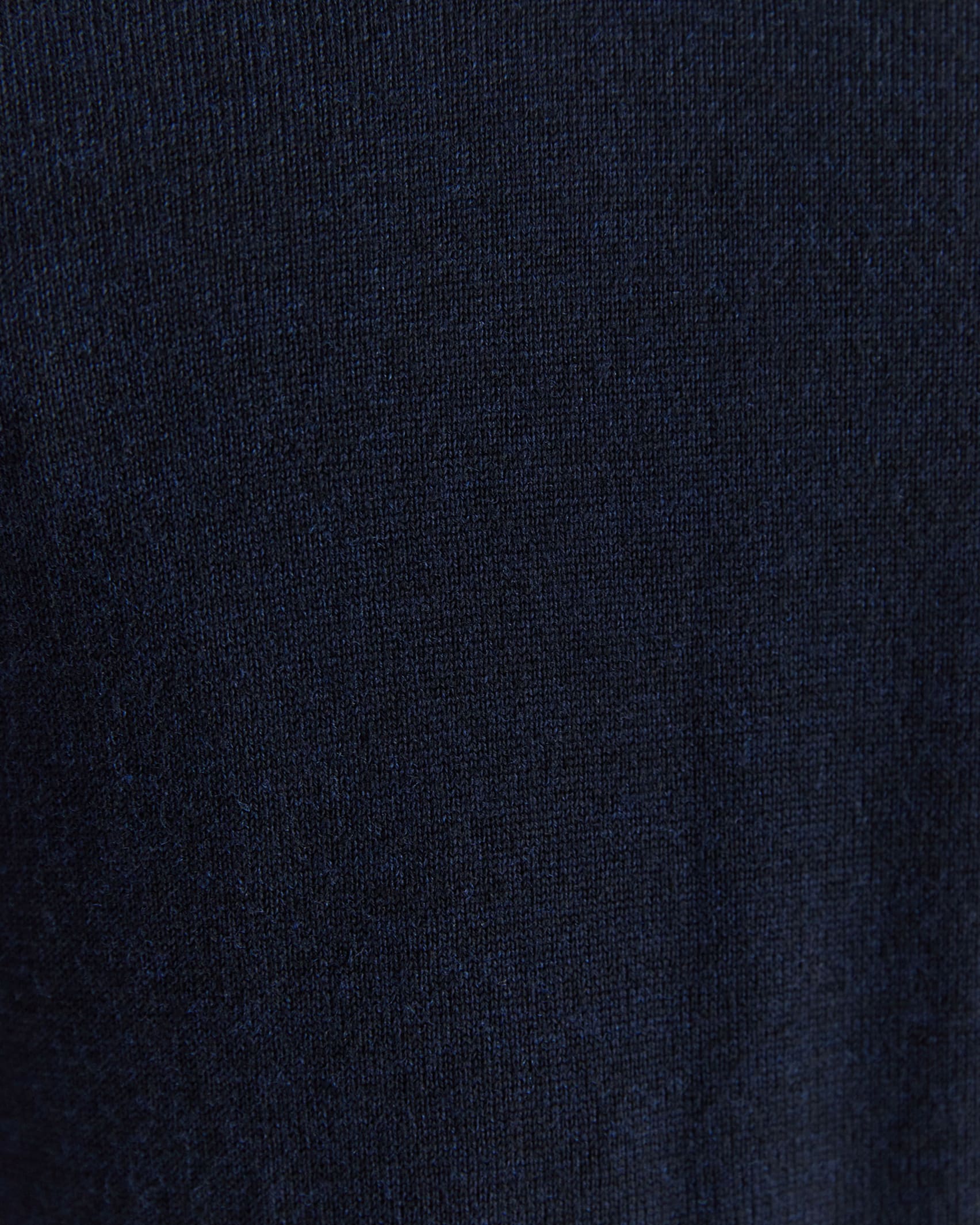 Merino V-Neck Knit in NAVY