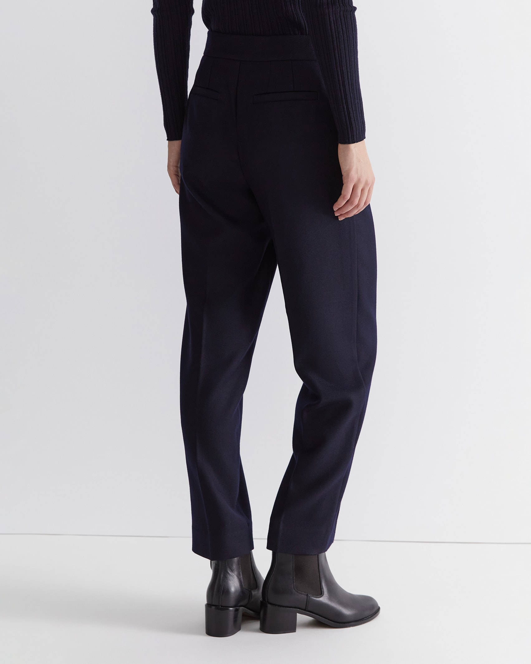 Frankie Twill Straight Pant in NAVY