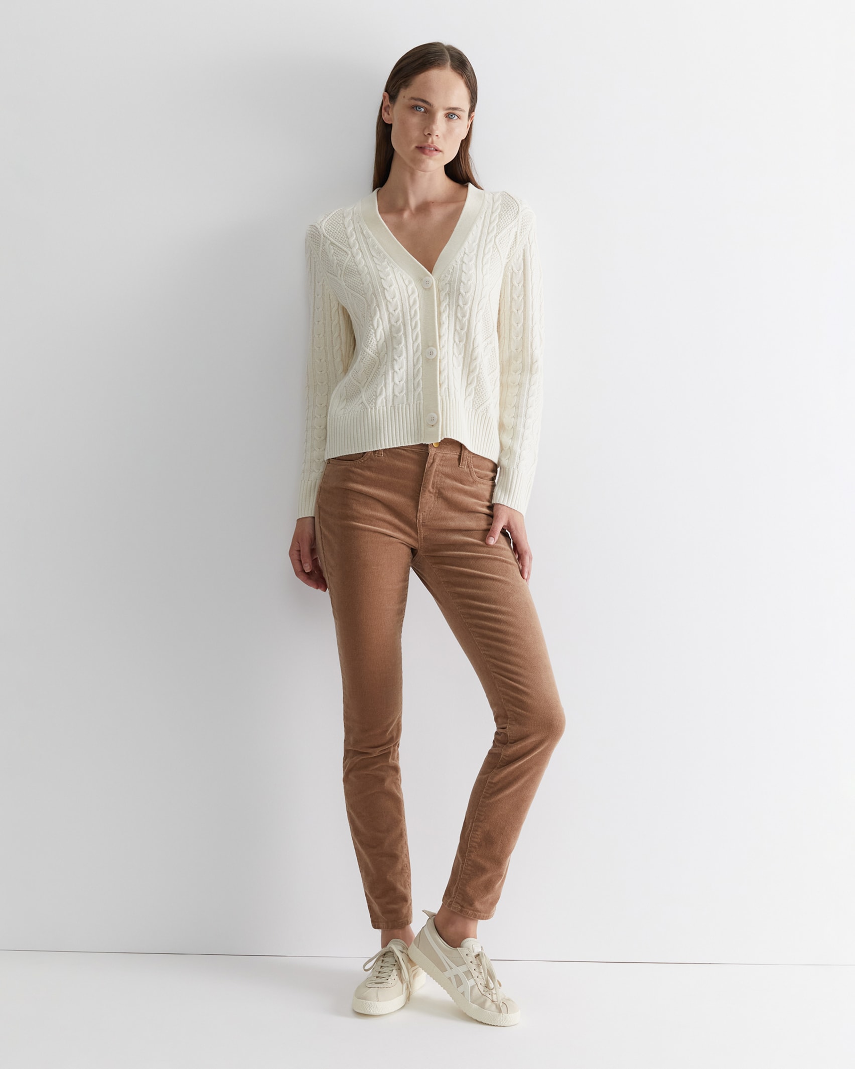 Merino Wool Cable Cardigan in WINTER WHITE