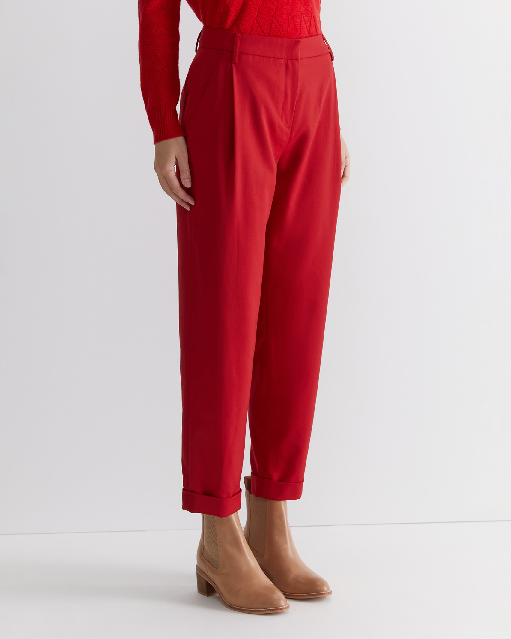 Mia Pant in RED