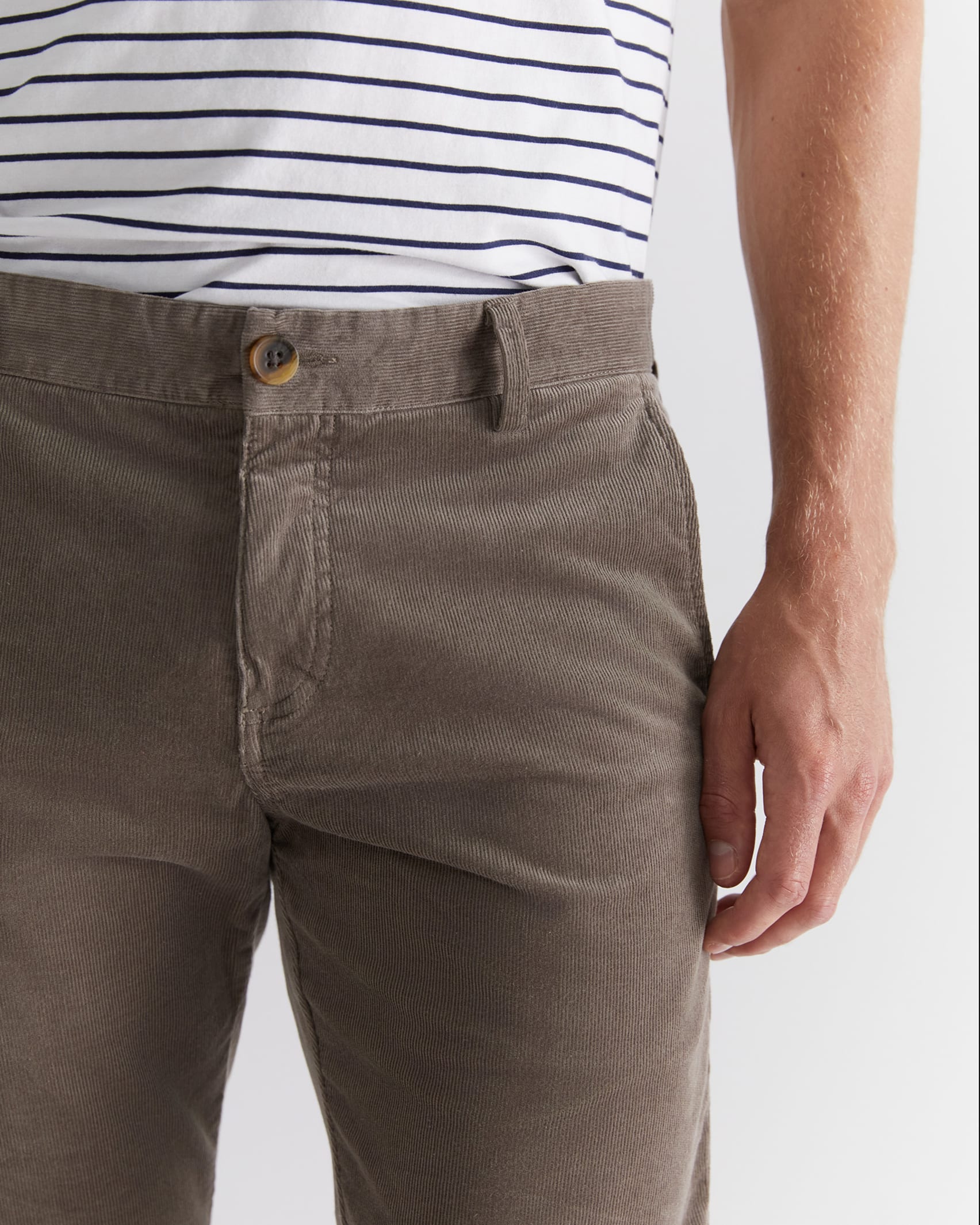 Cooper Cord Chino in TAUPE