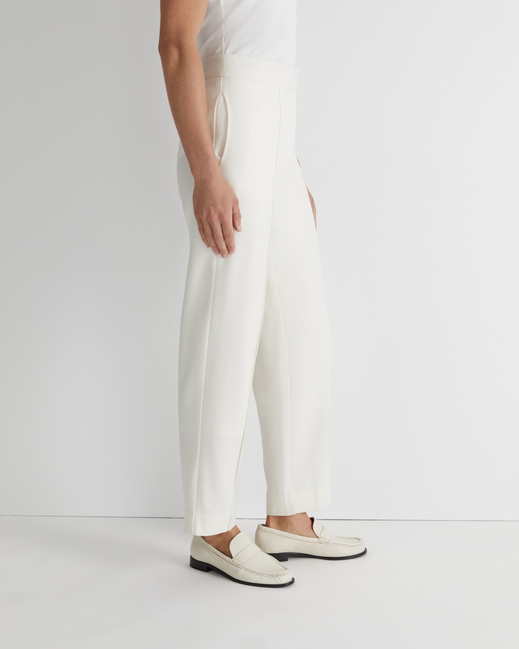 Frankie Twill Straight Pant in WINTER WHITE