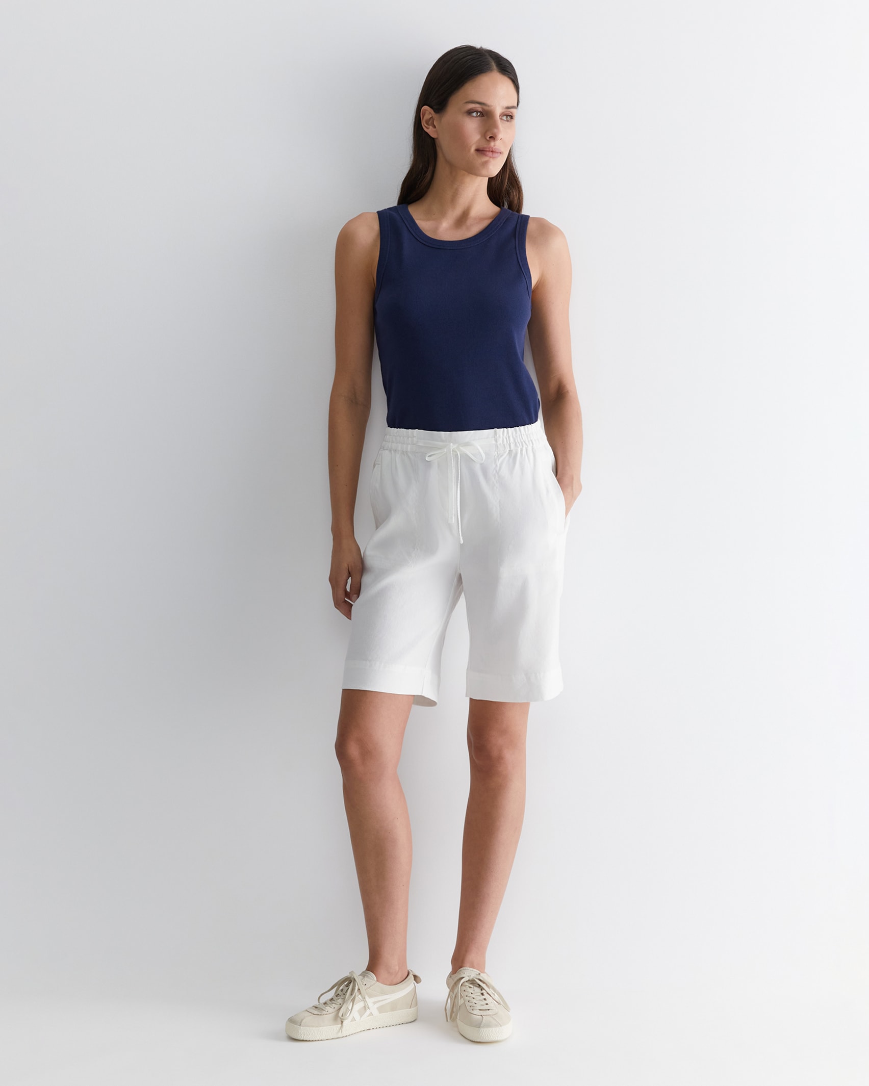 Rosa Linen Short in WHITE