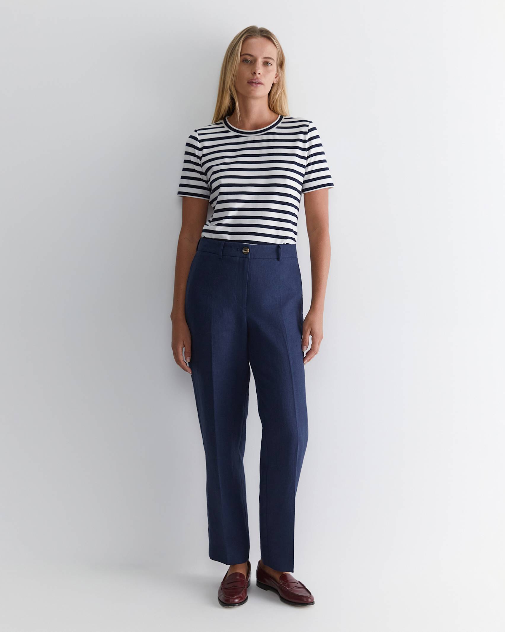 Freya Straight Linen Pant in NAVY