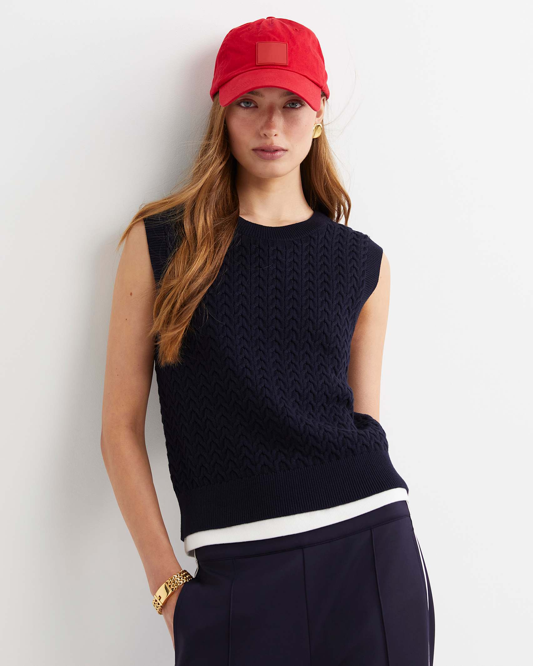 Elka Cable Cropped Vest in NAVY