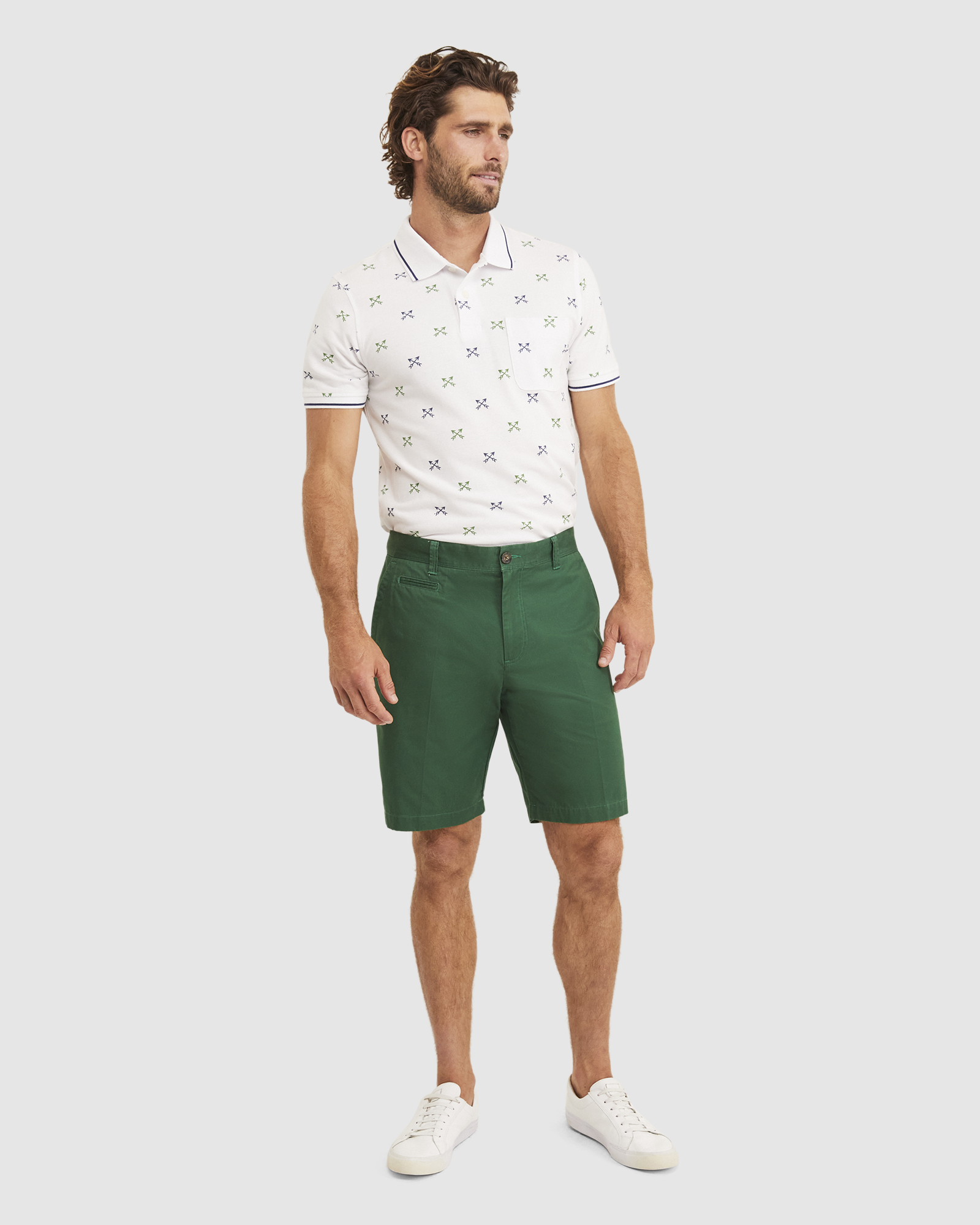 Dark green chino store shorts